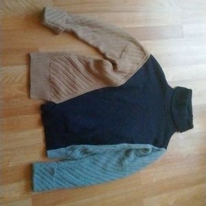 Women's sweater